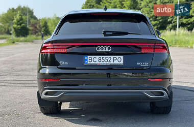 Внедорожник / Кроссовер Audi Q8 2018 в 