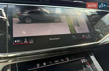 Позашляховик / Кросовер Audi Q8 2022 в 