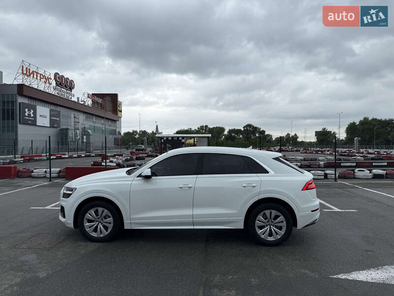Внедорожник / Кроссовер Audi Q8 2019 в Киеве