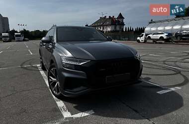 Позашляховик / Кросовер Audi Q8 2021 в 
