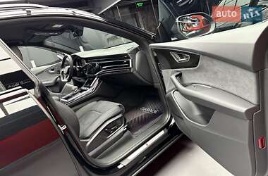 Позашляховик / Кросовер Audi Q8 2025 в 