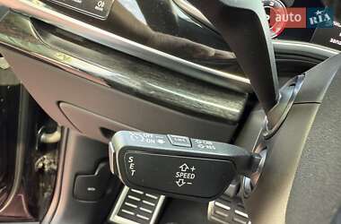 Внедорожник / Кроссовер Audi Q8 2023 в 