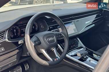 Позашляховик / Кросовер Audi Q8 2019 в 