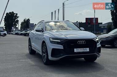 Позашляховик / Кросовер Audi Q8 2019 в 