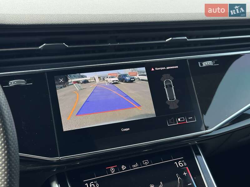 Внедорожник / Кроссовер Audi Q8 2019 в Киеве