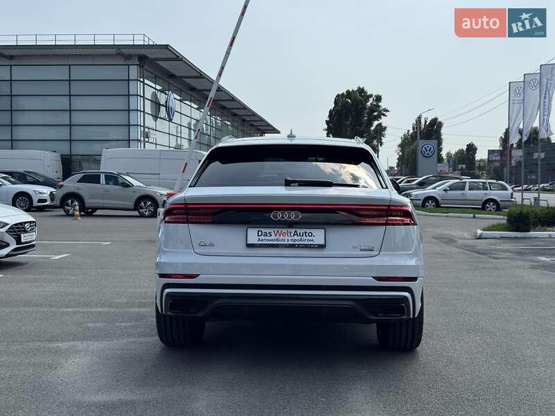 Внедорожник / Кроссовер Audi Q8 2019 в Киеве