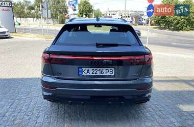 Внедорожник / Кроссовер Audi Q8 2025 в 