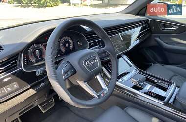 Внедорожник / Кроссовер Audi Q8 2025 в 