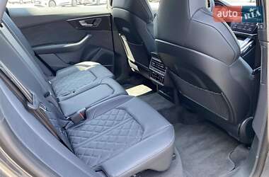 Внедорожник / Кроссовер Audi Q8 2025 в 