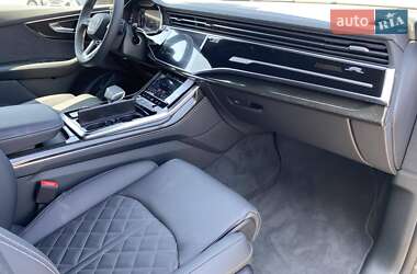 Внедорожник / Кроссовер Audi Q8 2025 в 