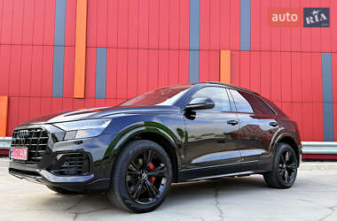 Внедорожник / Кроссовер Audi Q8 2019 в Киеве