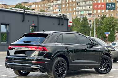 Внедорожник / Кроссовер Audi Q8 2025 в 