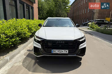 Внедорожник / Кроссовер Audi Q8 2020 в 