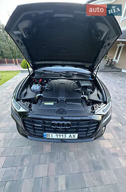Внедорожник / Кроссовер Audi Q8 2020 в 
