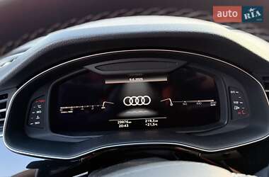 Внедорожник / Кроссовер Audi Q8 2021 в 