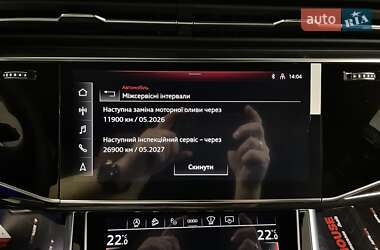 Позашляховик / Кросовер Audi Q8 2024 в 