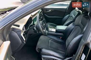 Внедорожник / Кроссовер Audi Q8 2018 в 
