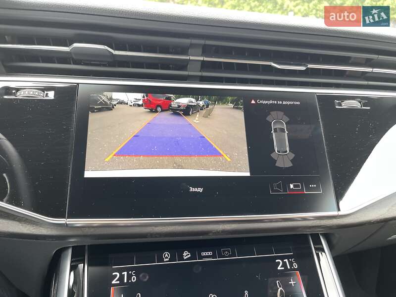 Внедорожник / Кроссовер Audi Q8 2021 в Киеве