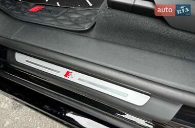 Внедорожник / Кроссовер Audi Q8 2024 в 