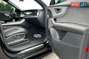 Внедорожник / Кроссовер Audi Q8 2024 в 