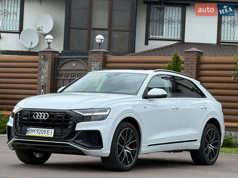 Внедорожник / Кроссовер Audi Q8 2020 в Киеве