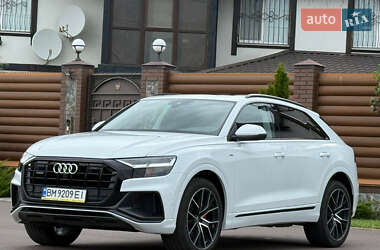 Внедорожник / Кроссовер Audi Q8 2020 в 