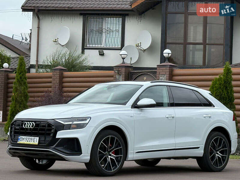 Внедорожник / Кроссовер Audi Q8 2020 в Киеве