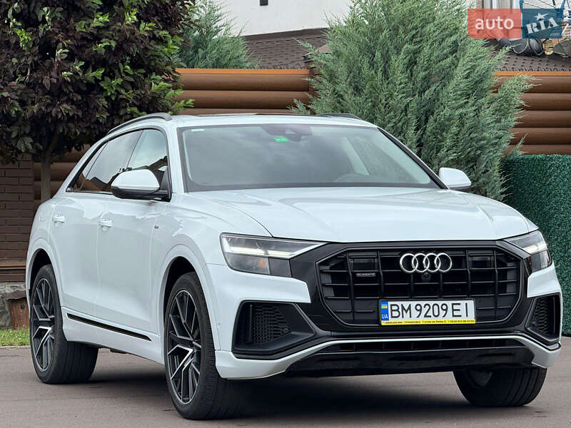 Внедорожник / Кроссовер Audi Q8 2020 в Киеве