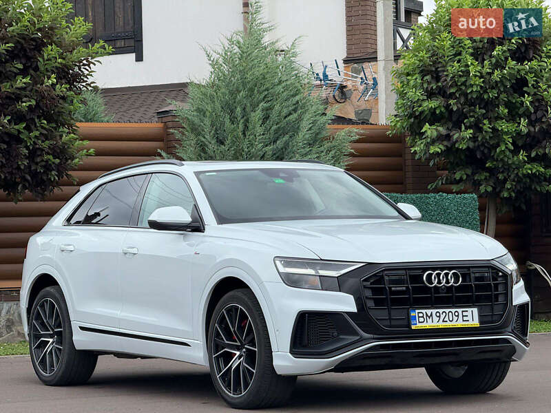 Внедорожник / Кроссовер Audi Q8 2020 в Киеве