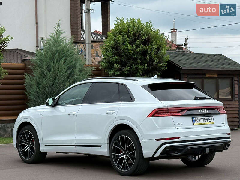 Внедорожник / Кроссовер Audi Q8 2020 в Киеве