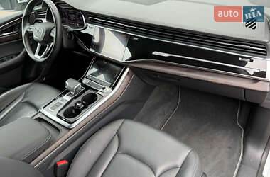 Внедорожник / Кроссовер Audi Q8 2020 в 