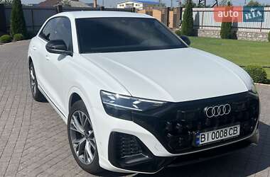 Внедорожник / Кроссовер Audi Q8 2023 в 