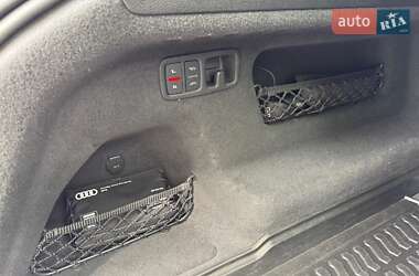 Внедорожник / Кроссовер Audi Q8 2018 в 