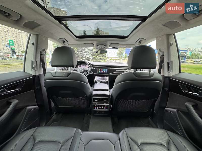 Внедорожник / Кроссовер Audi Q8 2018 в Киеве