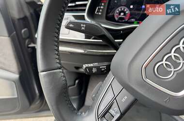 Внедорожник / Кроссовер Audi Q8 2018 в 