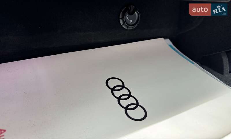 Внедорожник / Кроссовер Audi Q8 2018 в Киеве