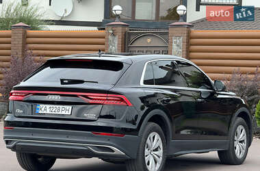 Внедорожник / Кроссовер Audi Q8 2019 в 
