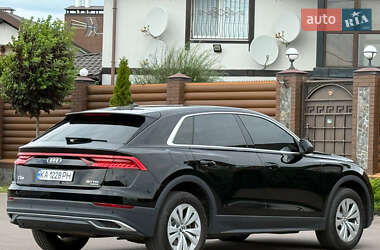 Внедорожник / Кроссовер Audi Q8 2019 в 