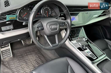 Внедорожник / Кроссовер Audi Q8 2019 в 