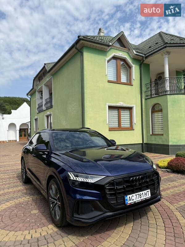 Внедорожник / Кроссовер Audi Q8 2019 в Виноградове