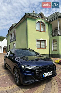 Позашляховик / Кросовер Audi Q8 2019 в 