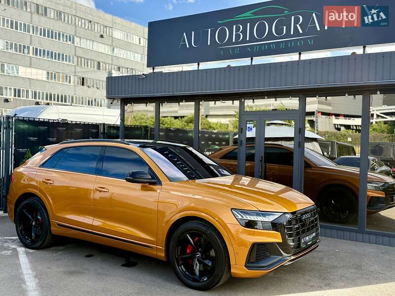 Внедорожник / Кроссовер Audi Q8 2018 в Киеве