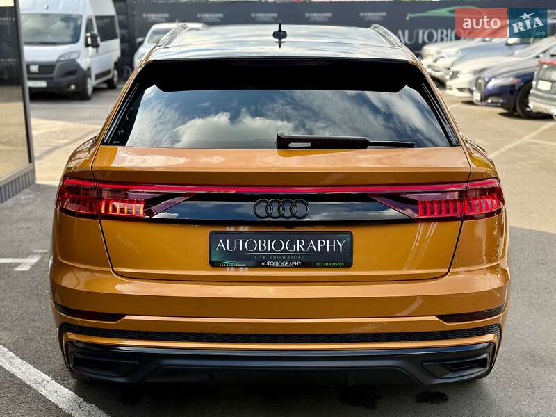 Внедорожник / Кроссовер Audi Q8 2018 в Киеве
