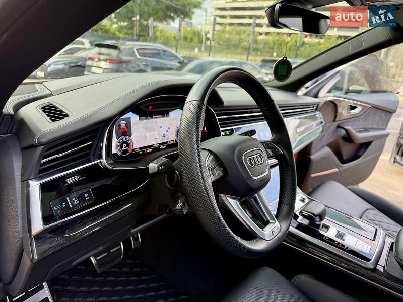 Внедорожник / Кроссовер Audi Q8 2018 в Киеве