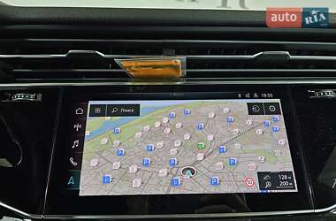 Внедорожник / Кроссовер Audi Q8 2022 в 