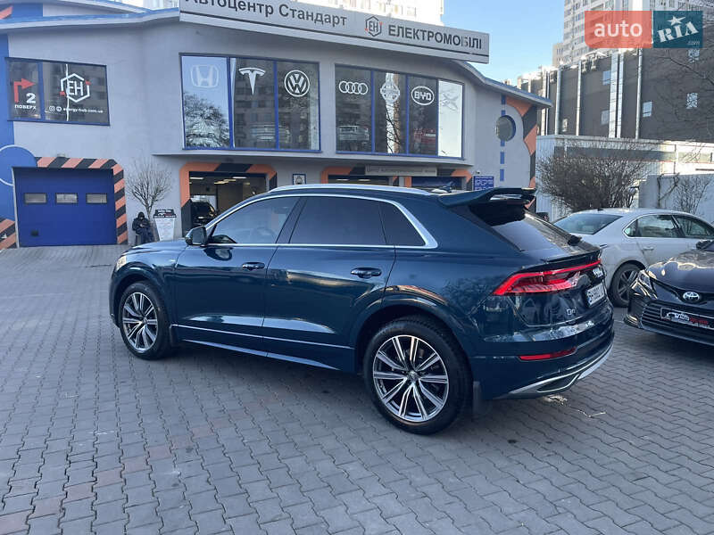 Позашляховик / Кросовер Audi Q8 2019 в Одесі