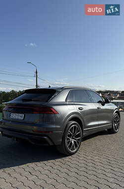Внедорожник / Кроссовер Audi Q8 2020 в 