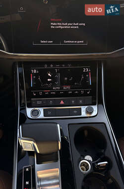 Внедорожник / Кроссовер Audi Q8 2020 в 