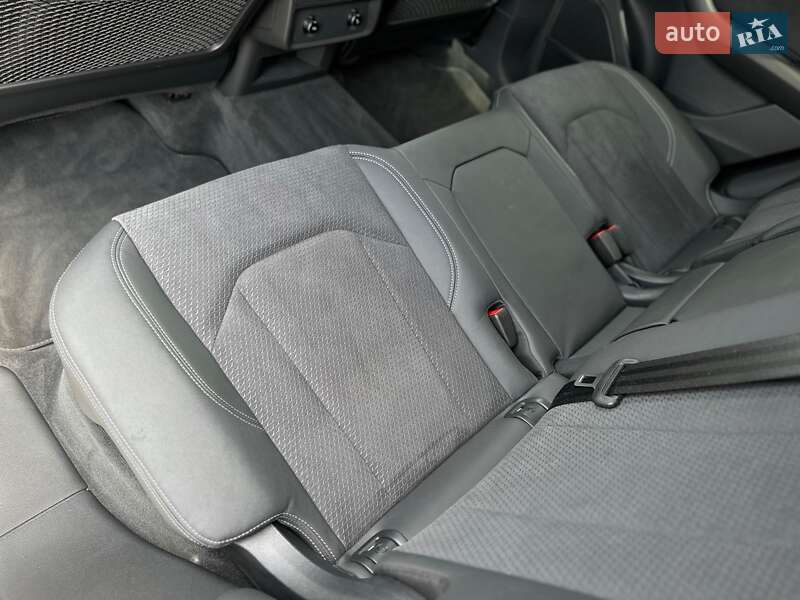 Позашляховик / Кросовер Audi Q8 2025 в Києві