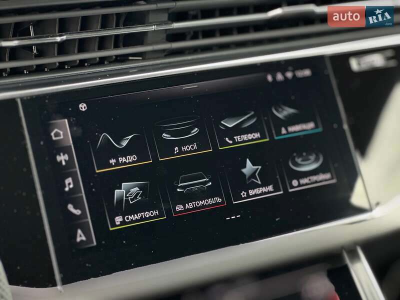 Позашляховик / Кросовер Audi Q8 2025 в Києві